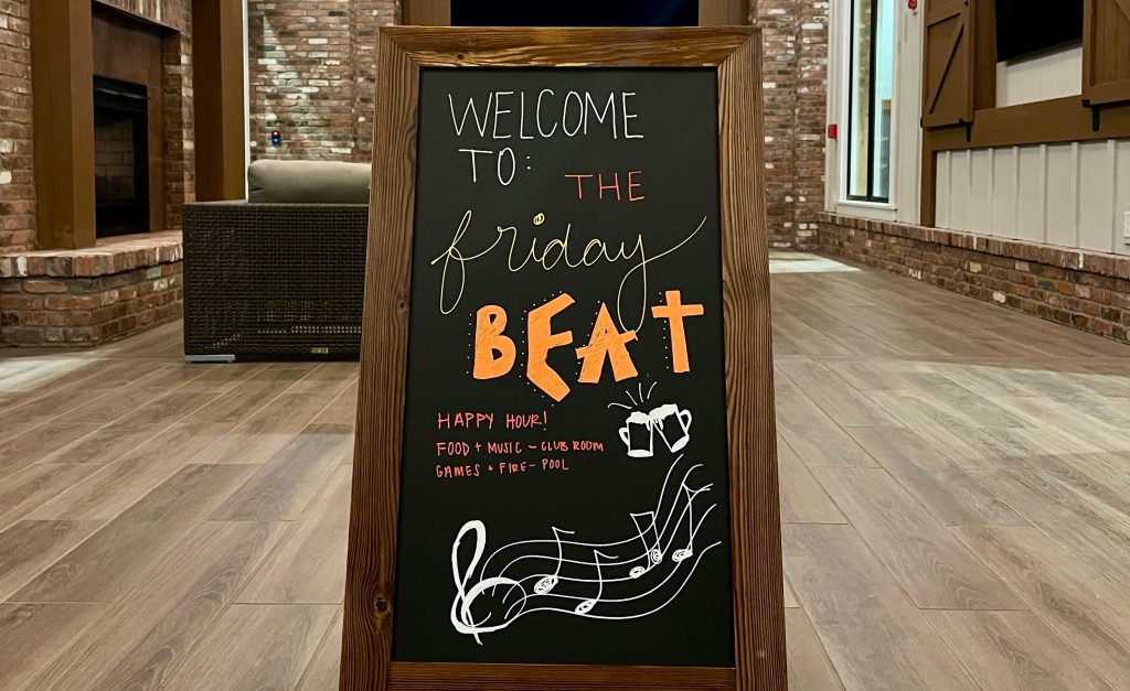 The Friday Beat: Happy Hour - IMG 7966